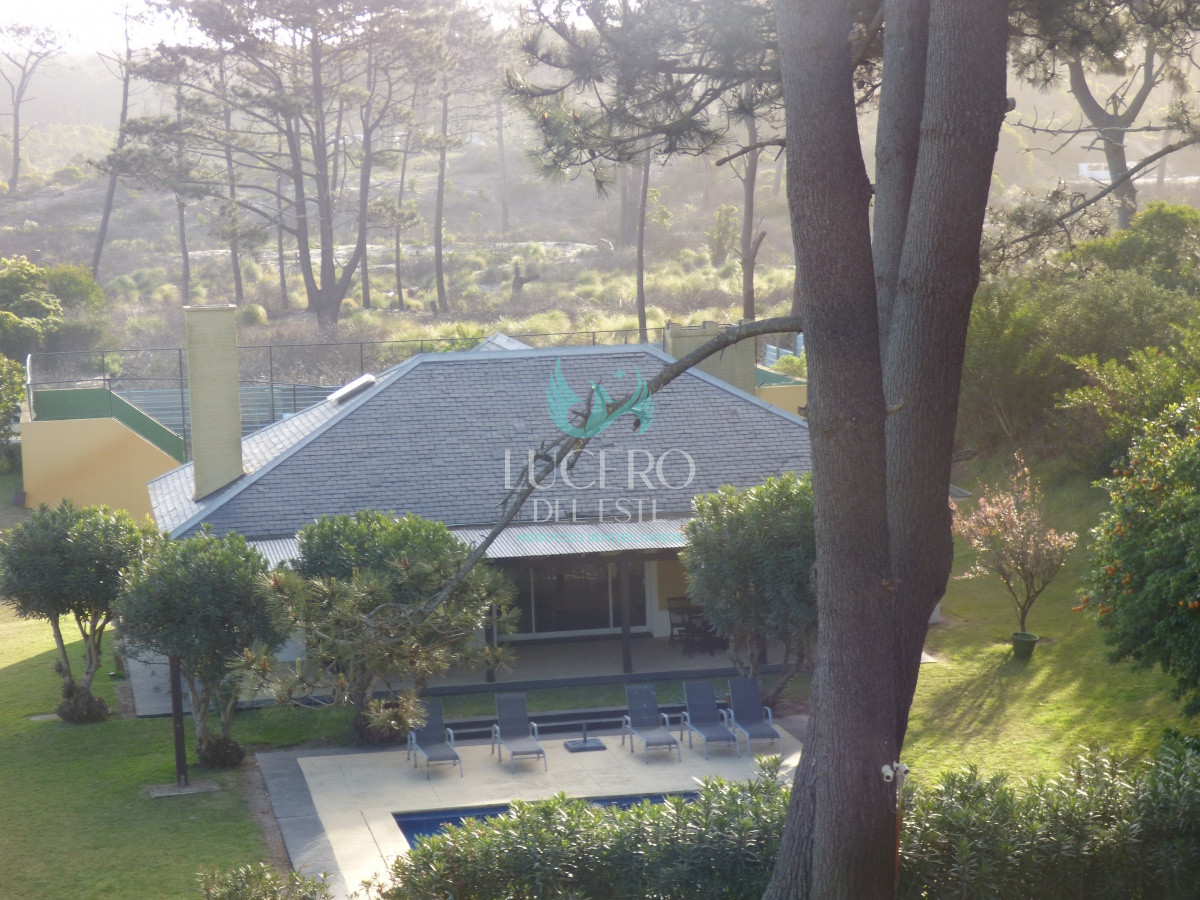 Apartamento ID.55 - Alquilo Departamento  2 Dorm 2 Baños al Frente del Mar