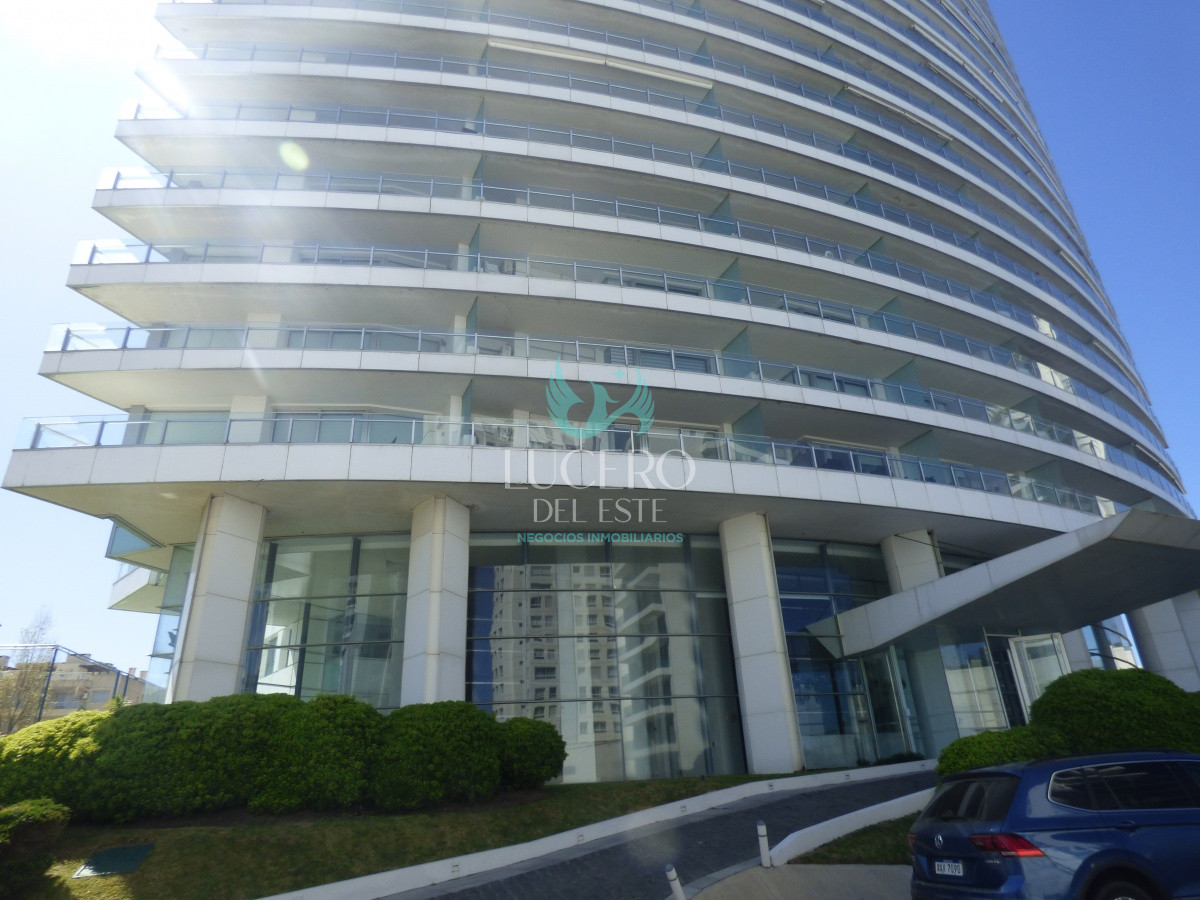 Apartamento ID.54 - Vendo y Alquilo Departamento de 2 Dorm en Season Tower