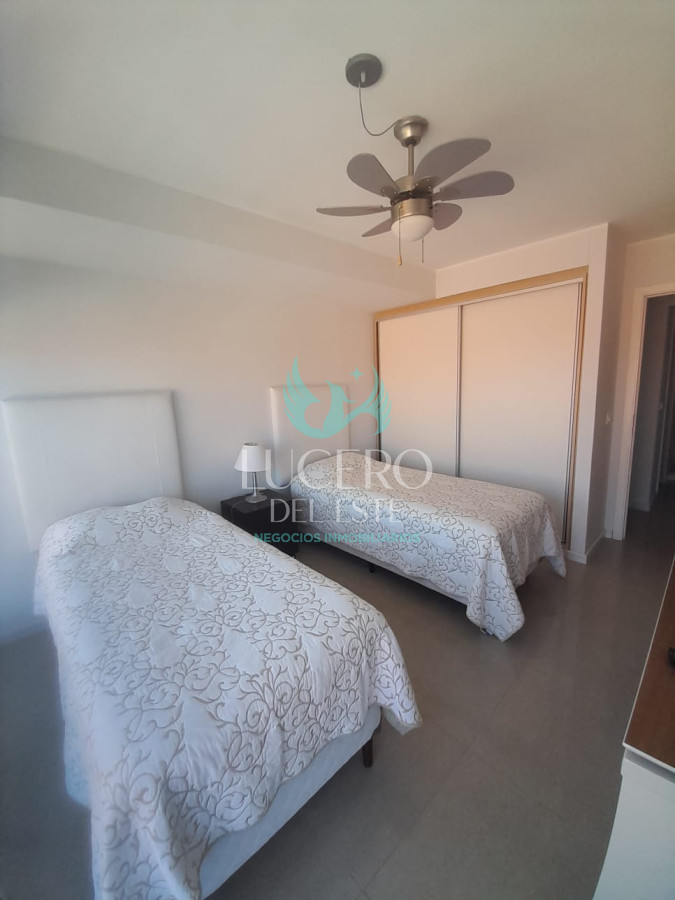 Apartamento ID.102 - Alquilo Departamento 2 Dorm 2 Baños, 1 en suite en Alexander Collection