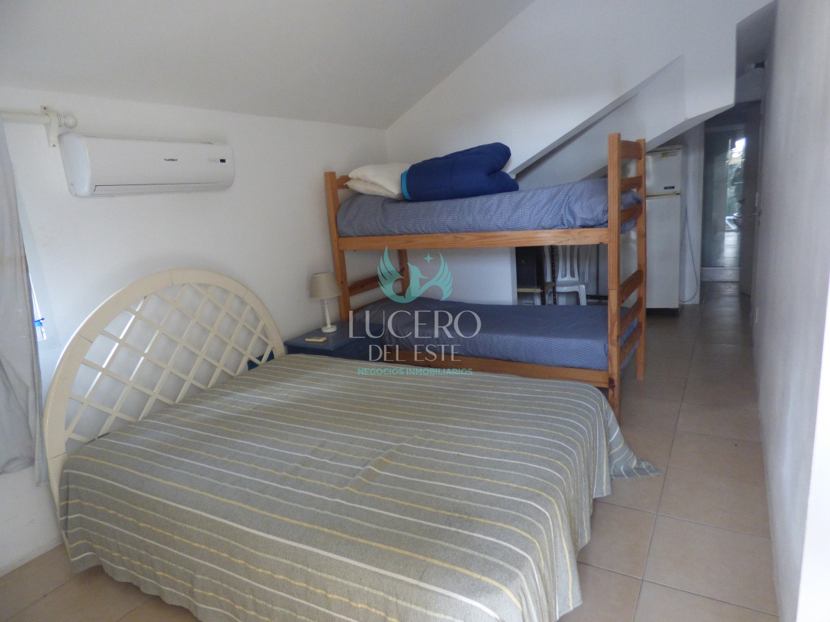 Apartamento ID.56 - Alquiler Departamento 3 Dorm + 1 en PH, con terraza y Jacuzzi 