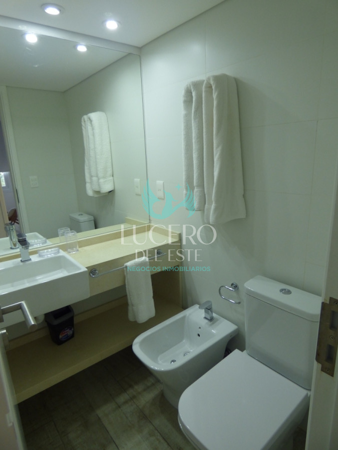 Apartamento ID.10 - Alquilo 4 Dorm en Suite en Palcos de la Posta