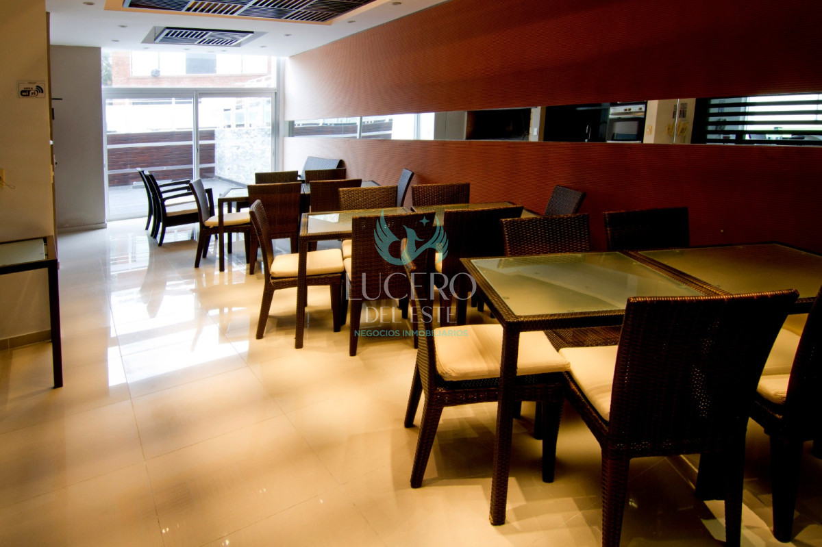 Apartamento ID.54 - Vendo y Alquilo Departamento de 2 Dorm en Season Tower