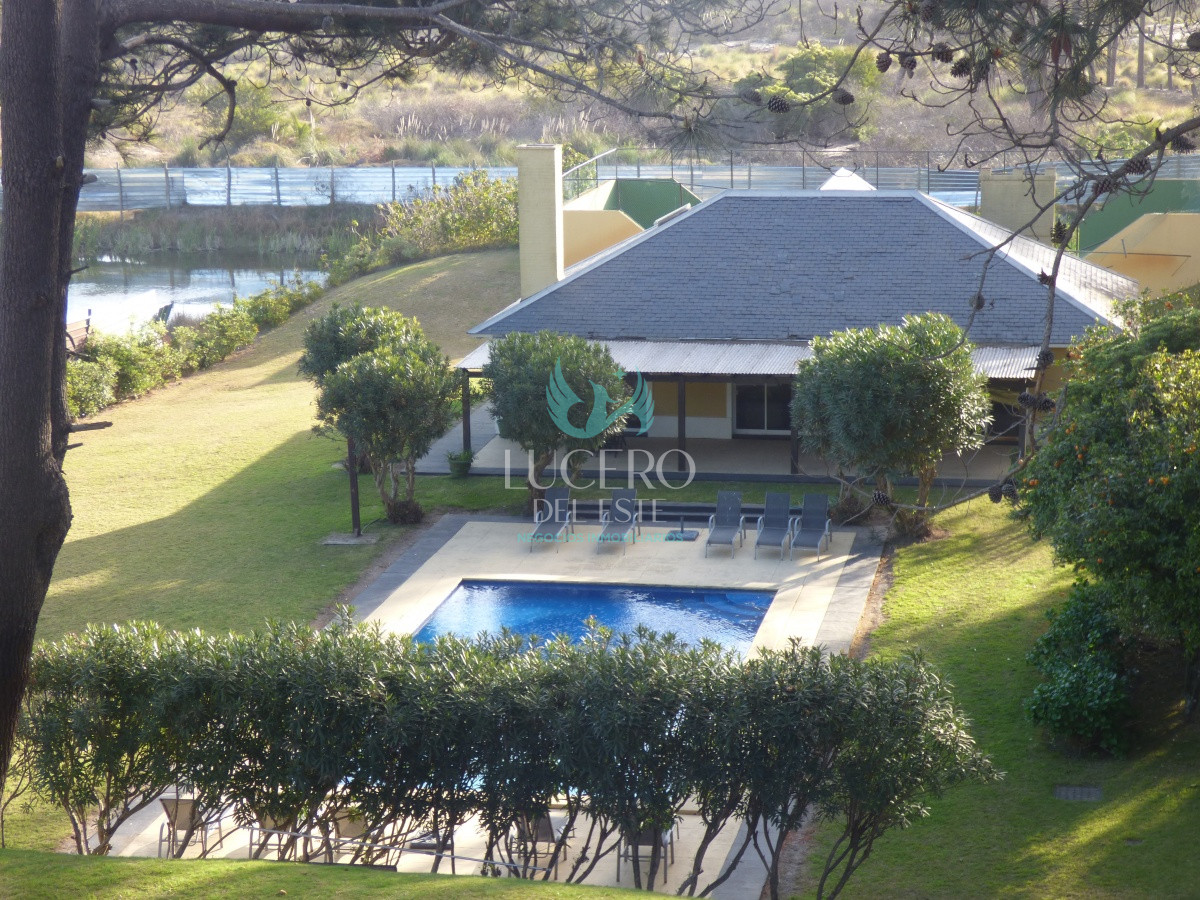 Apartamento ID.55 - Alquilo Departamento  2 Dorm 2 Baños al Frente del Mar