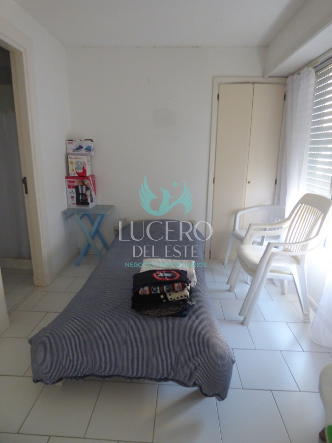 Apartamento ID.56 - Alquiler Departamento 3 Dorm + 1 en PH, con terraza y Jacuzzi 