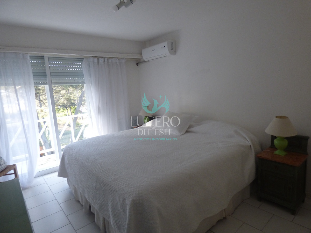 Apartamento ID.56 - Alquiler Departamento 3 Dorm + 1 en PH, con terraza y Jacuzzi 
