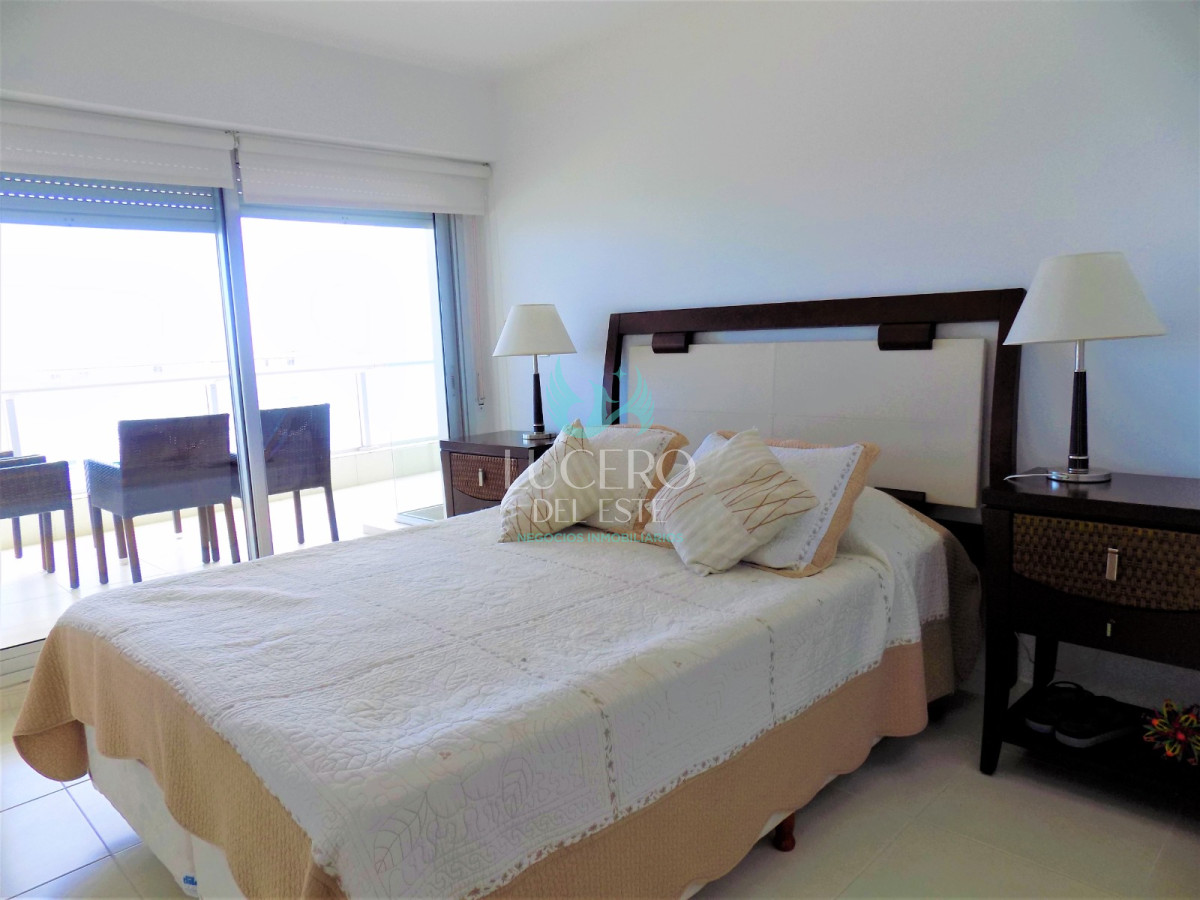 Apartamento ID.54 - Vendo y Alquilo Departamento de 2 Dorm en Season Tower