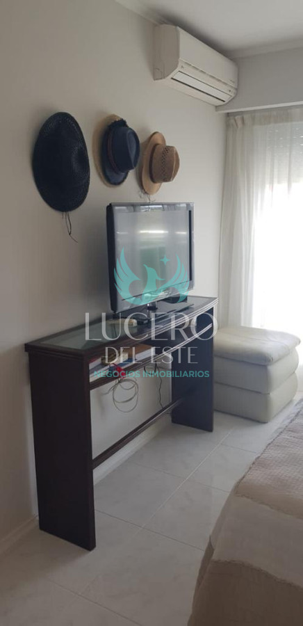 Apartamento ID.90 - Alquilo Departamento 3 Dorm en Coral Tower 