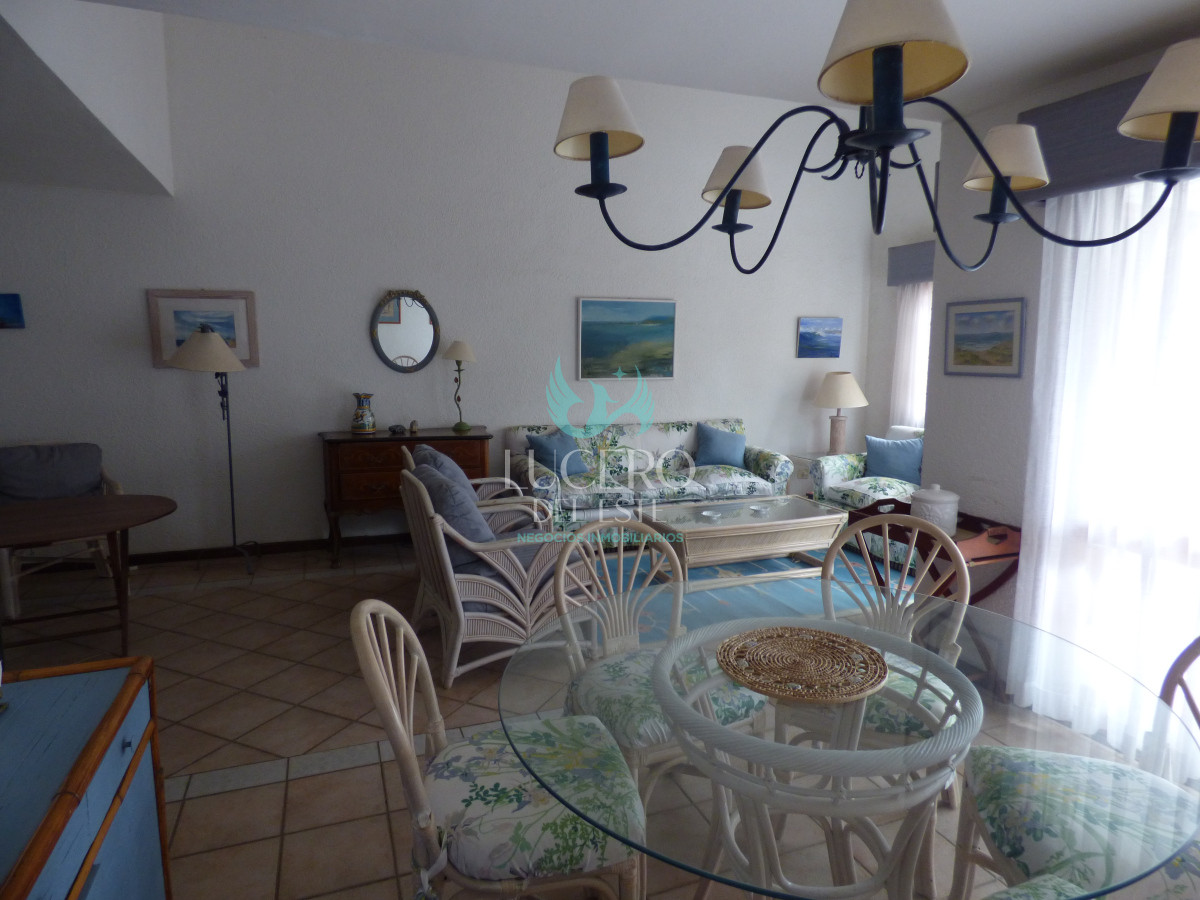 Apartamento ID.1004 - Alquilo Departamento 3 Dorm 2 baños con Piscina Climatizada 