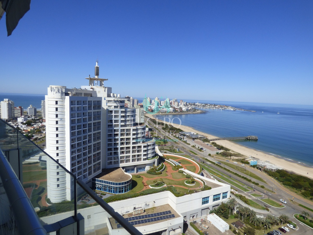 Apartamento ID.54 - Vendo y Alquilo Departamento de 2 Dorm en Season Tower