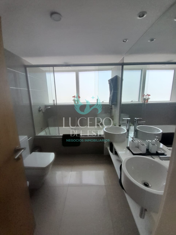 Apartamento ID.102 - Alquilo Departamento 2 Dorm 2 Baños, 1 en suite en Alexander Collection