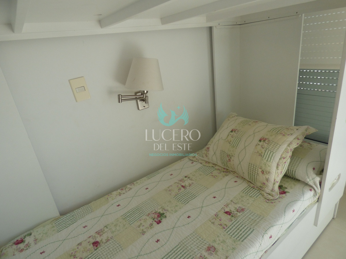 Apartamento ID.54 - Vendo y Alquilo Departamento de 2 Dorm en Season Tower