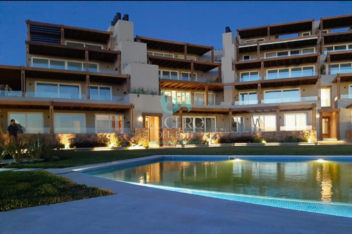 Apartamento ID.10 - Alquilo 4 Dorm en Suite en Palcos de la Posta