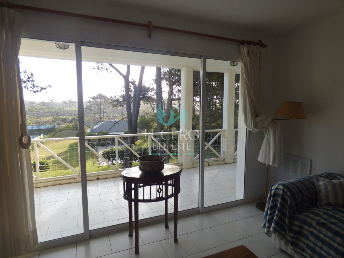 Apartamento ID.55 - Alquilo Departamento  2 Dorm 2 Baños al Frente del Mar