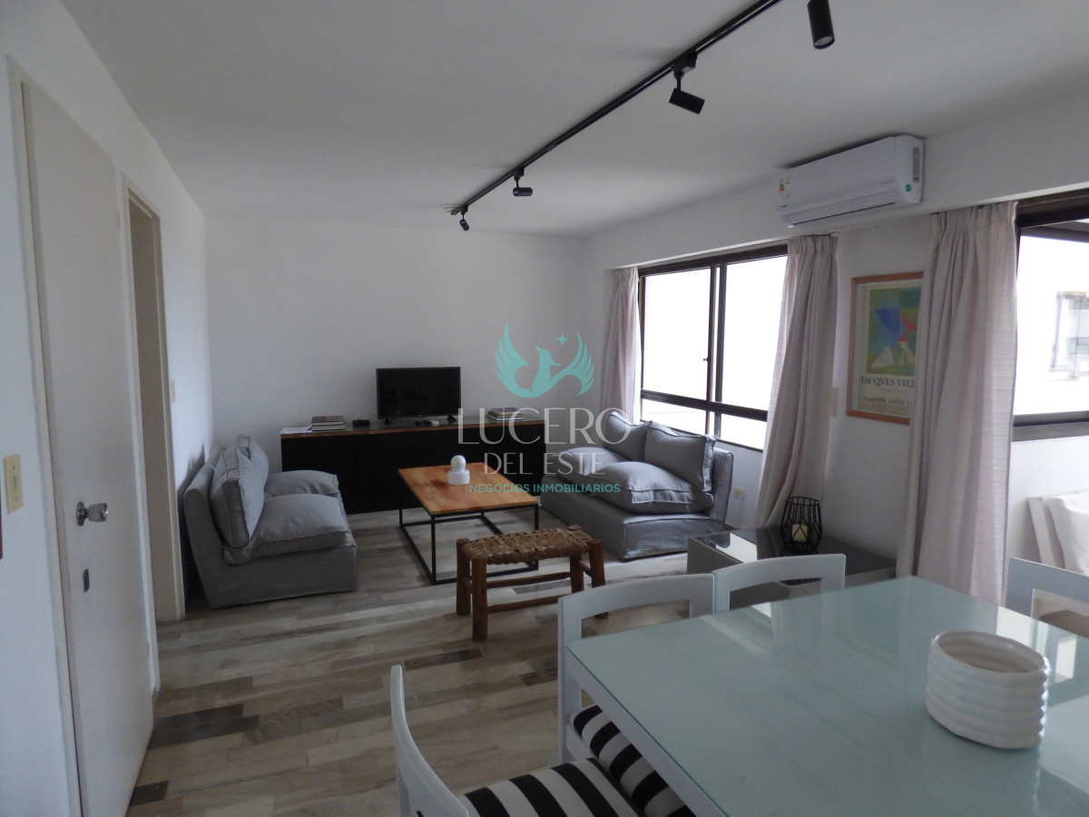 Apartamento ID.562 - Alquilo Departamento de 3 Dorm 2 baños en Parquemar Center