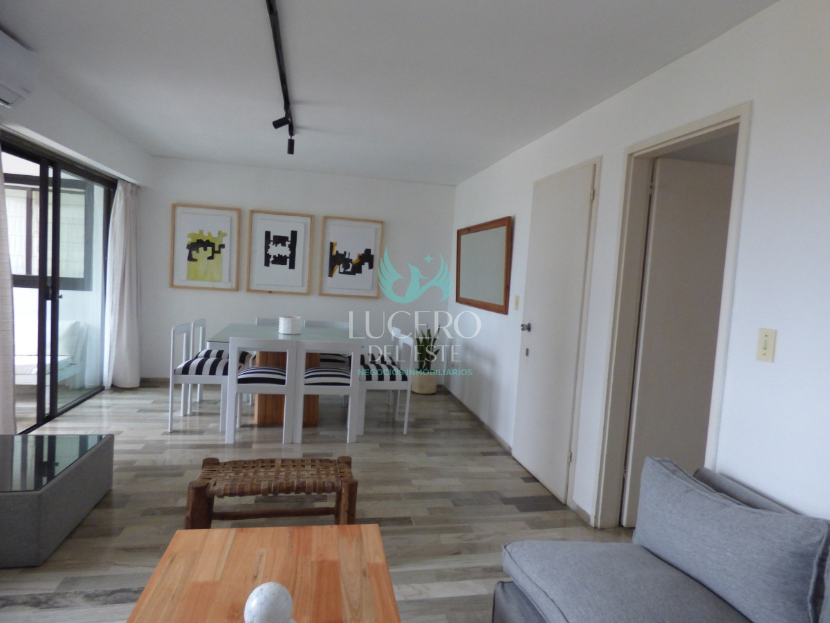 Apartamento ID.562 - Alquilo Departamento de 3 Dorm 2 baños en Parquemar Center