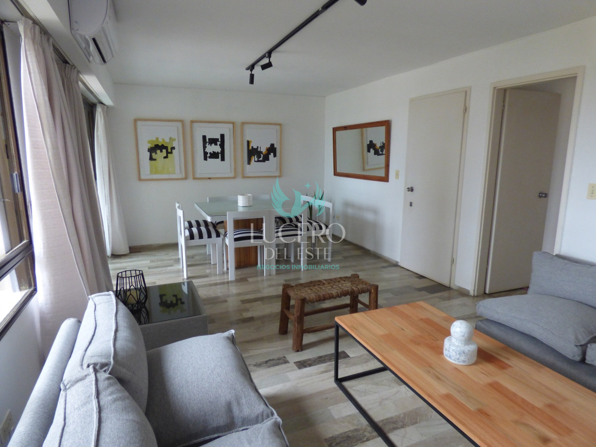 Apartamento ID.562 - Alquilo Departamento de 3 Dorm 2 baños en Parquemar Center