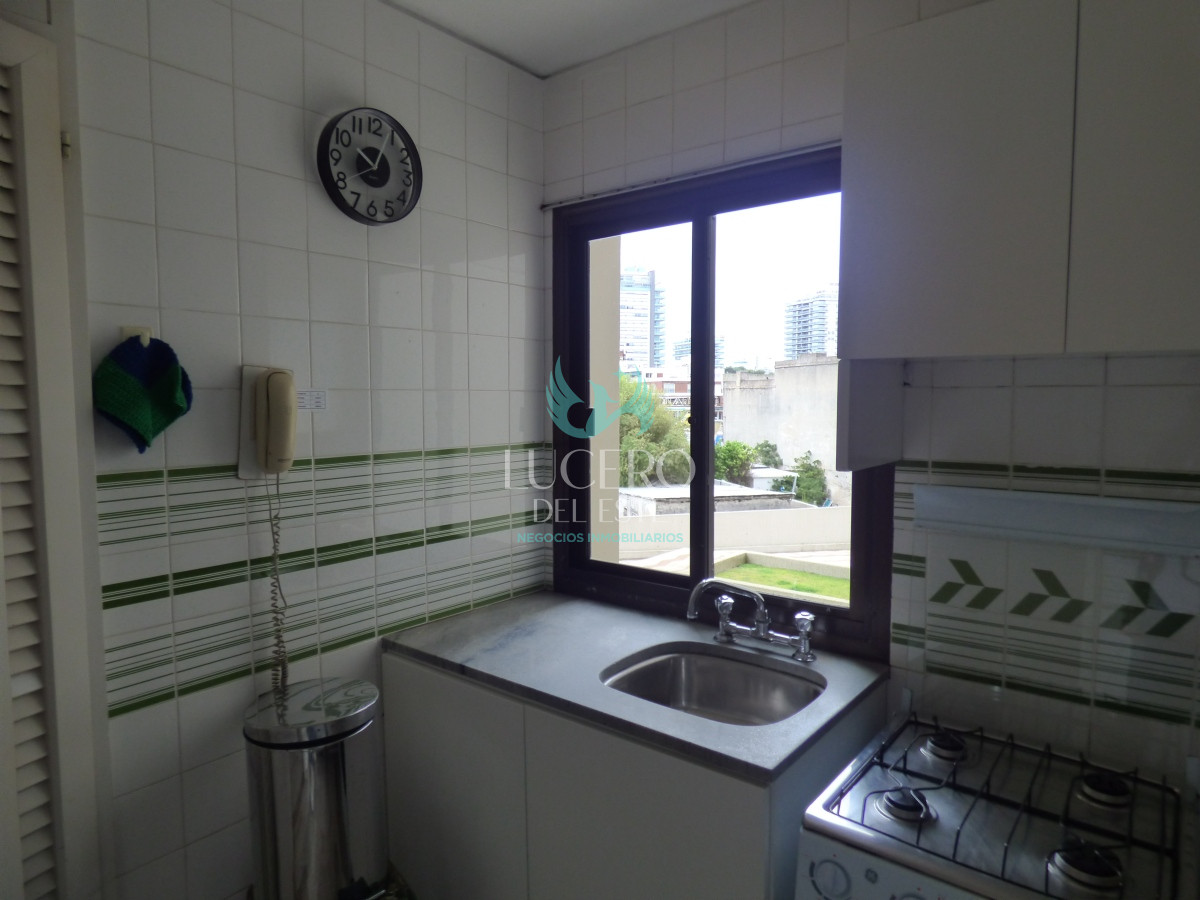 Apartamento ID.562 - Alquilo Departamento de 3 Dorm 2 baños en Parquemar Center