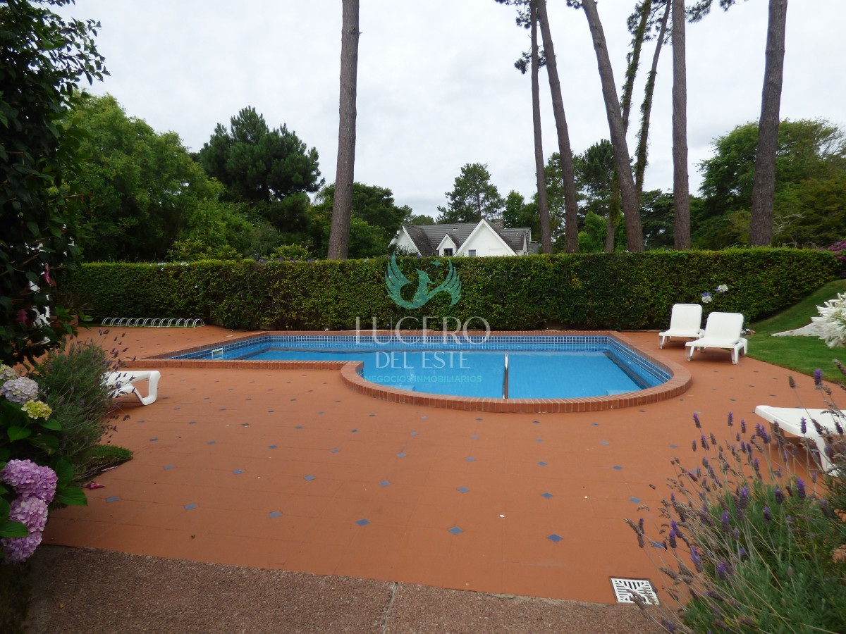 Apartamento ID.1004 - Alquilo Departamento 3 Dorm 2 baños con Piscina Climatizada 