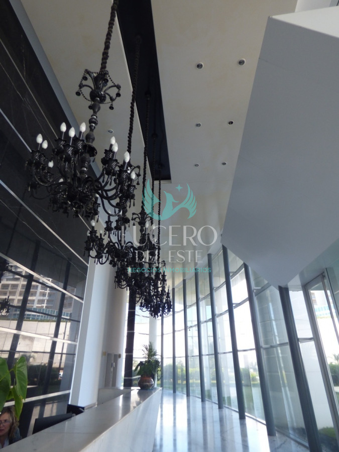 Apartamento ID.54 - Vendo y Alquilo Departamento de 2 Dorm en Season Tower