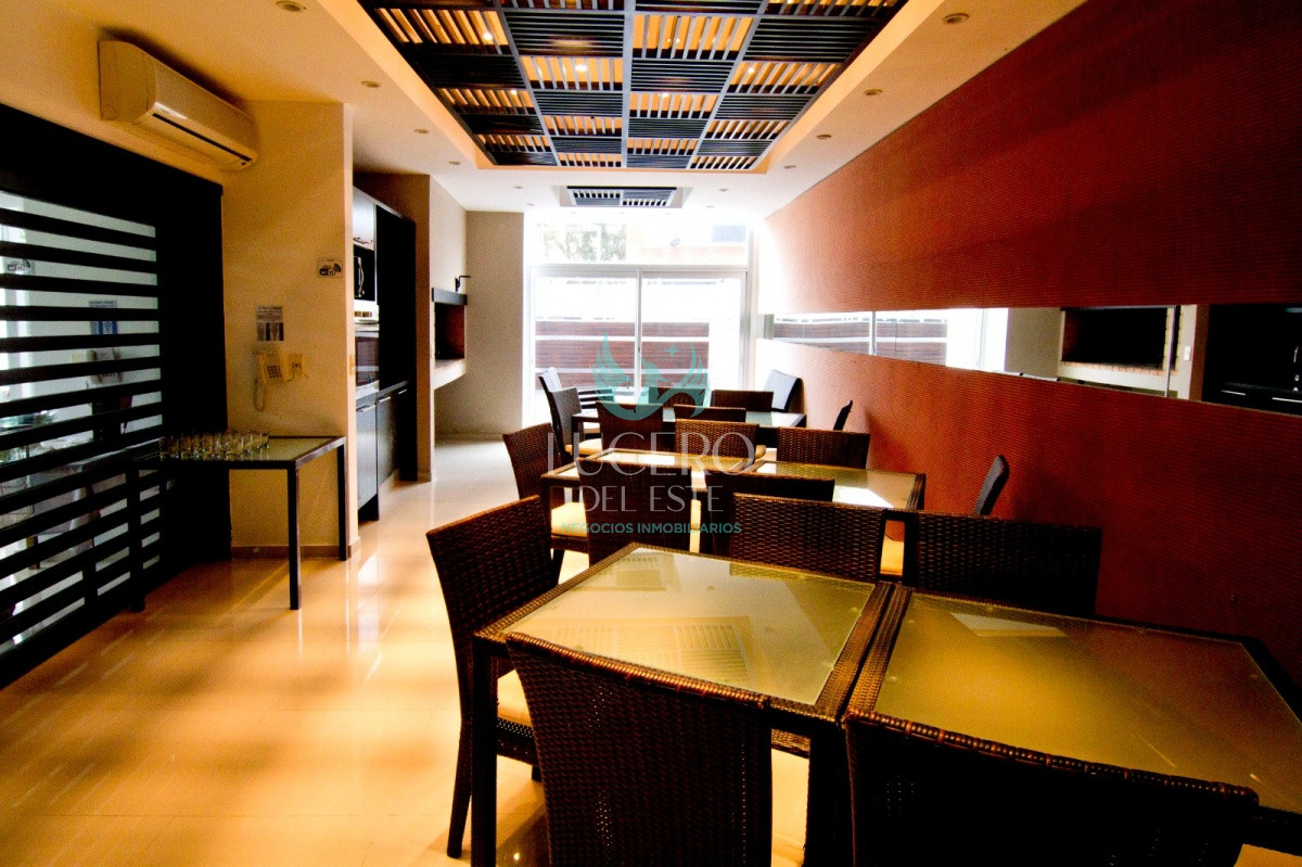 Apartamento ID.54 - Vendo y Alquilo Departamento de 2 Dorm en Season Tower