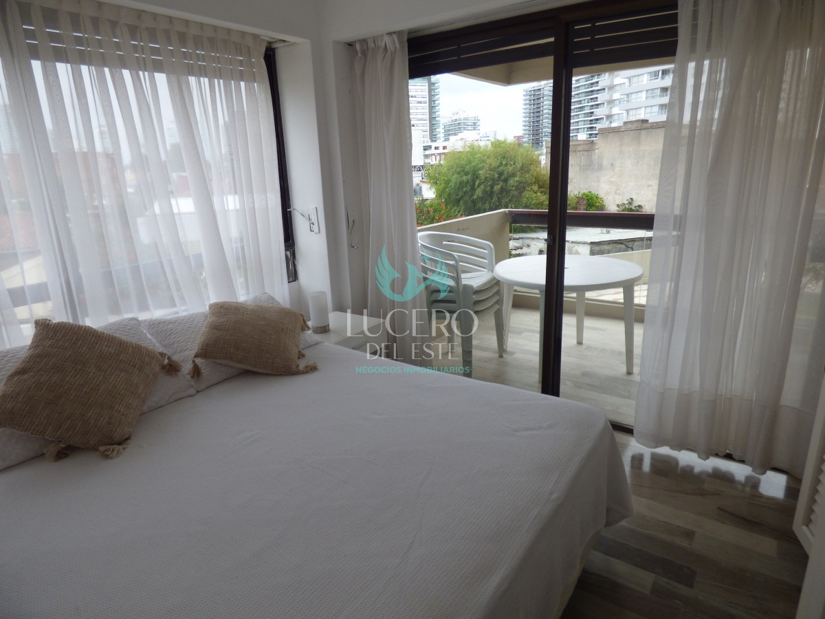 Apartamento ID.562 - Alquilo Departamento de 3 Dorm 2 baños en Parquemar Center