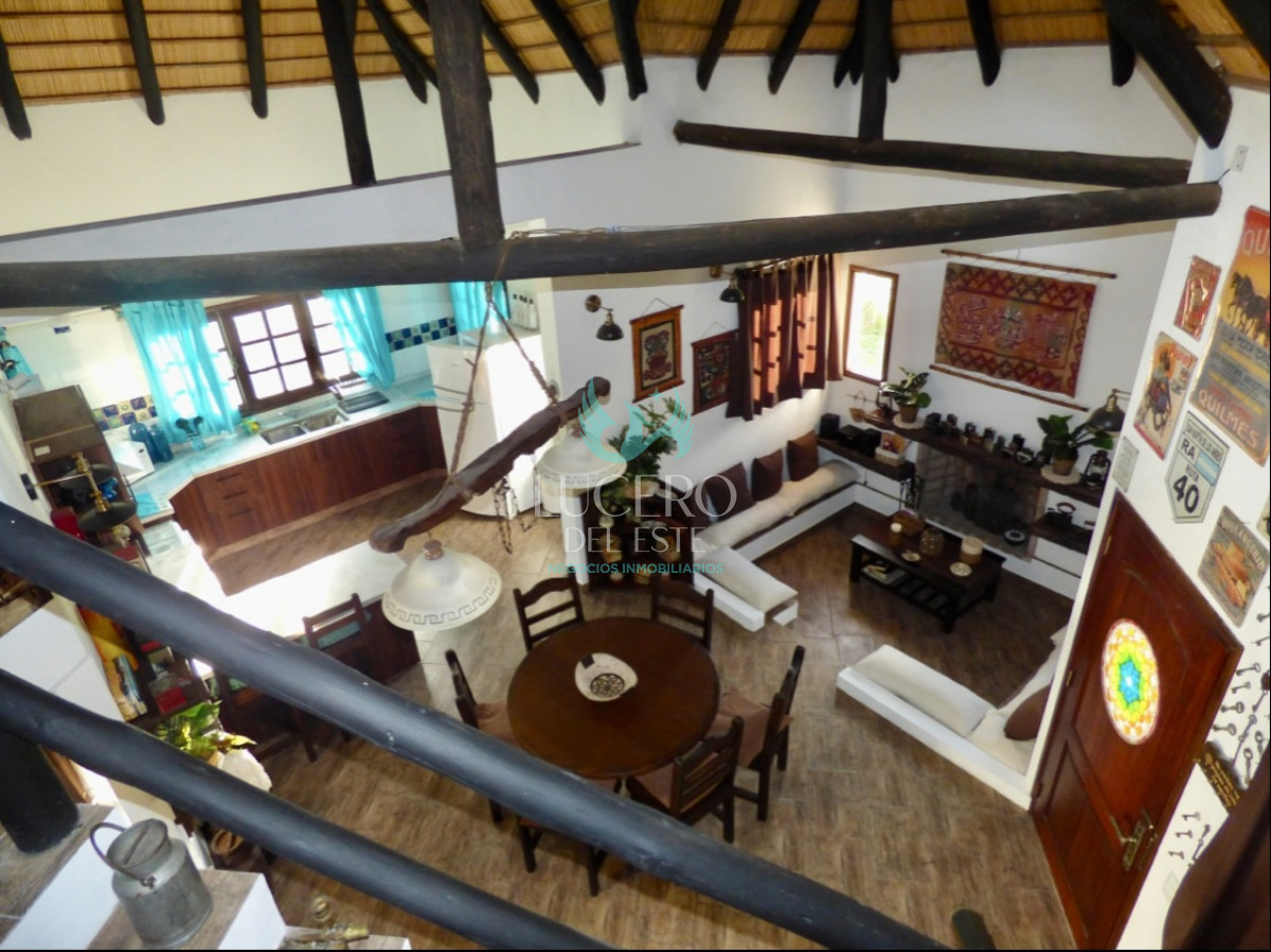 Casa ID.777 - Vendo Casa 3 Dorm 2 Baños más 2 dtos de 1 Dorm