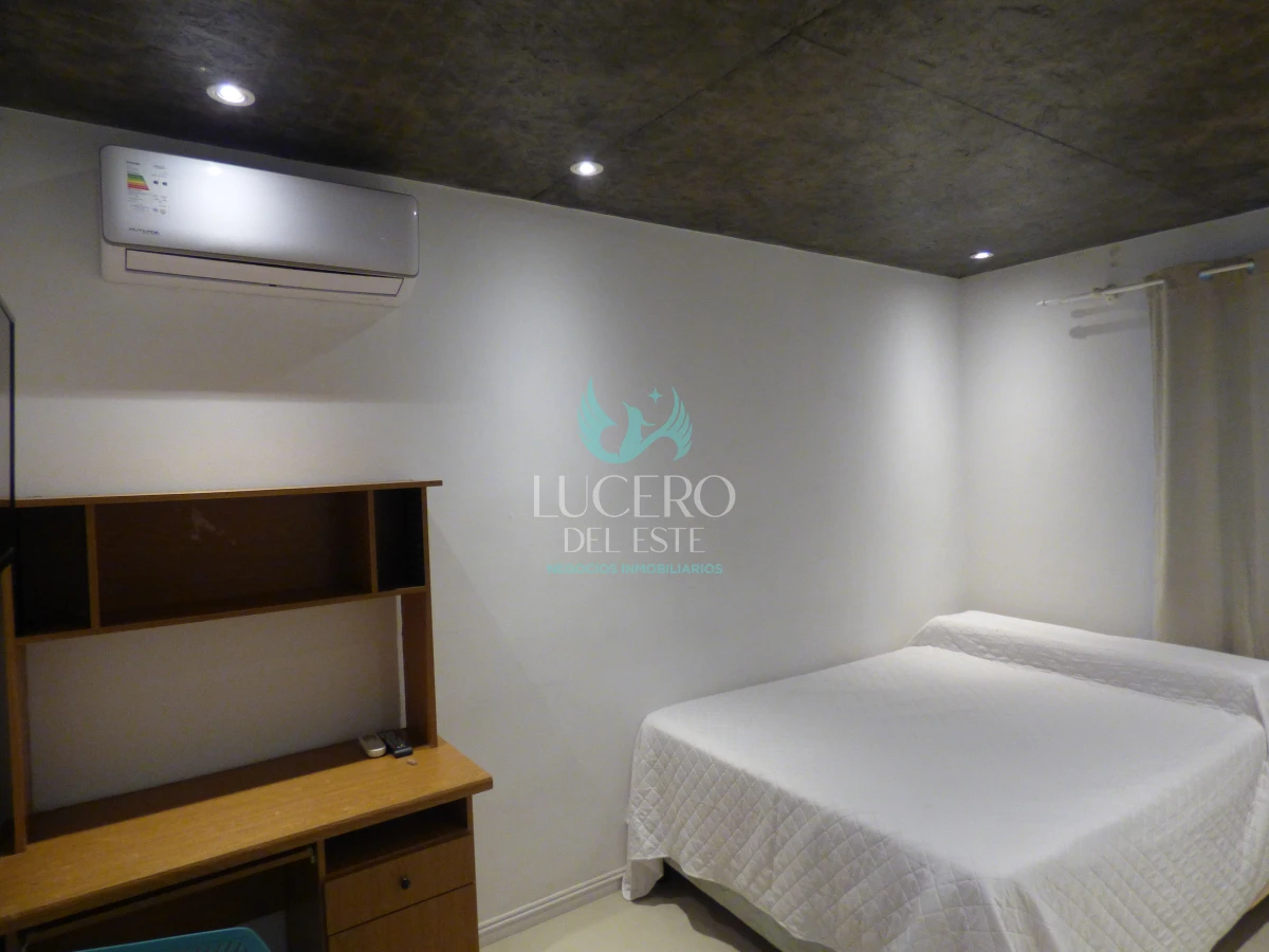 Casa ID.1541 - ALQUILO casa de 3 Dorm en el Tesoro