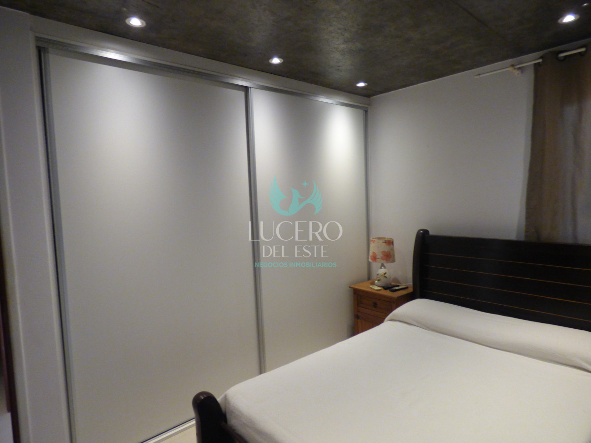 Casa ID.1541 - ALQUILO casa de 3 Dorm en el Tesoro