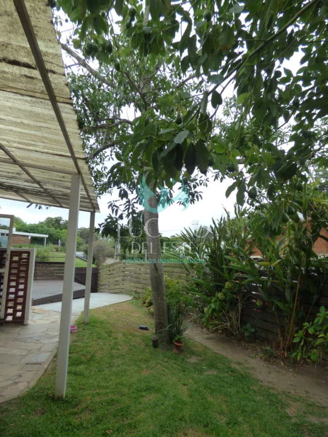 Casa ID.1713 - Alquiler anual casa de 5 Dorm 3 Baños 