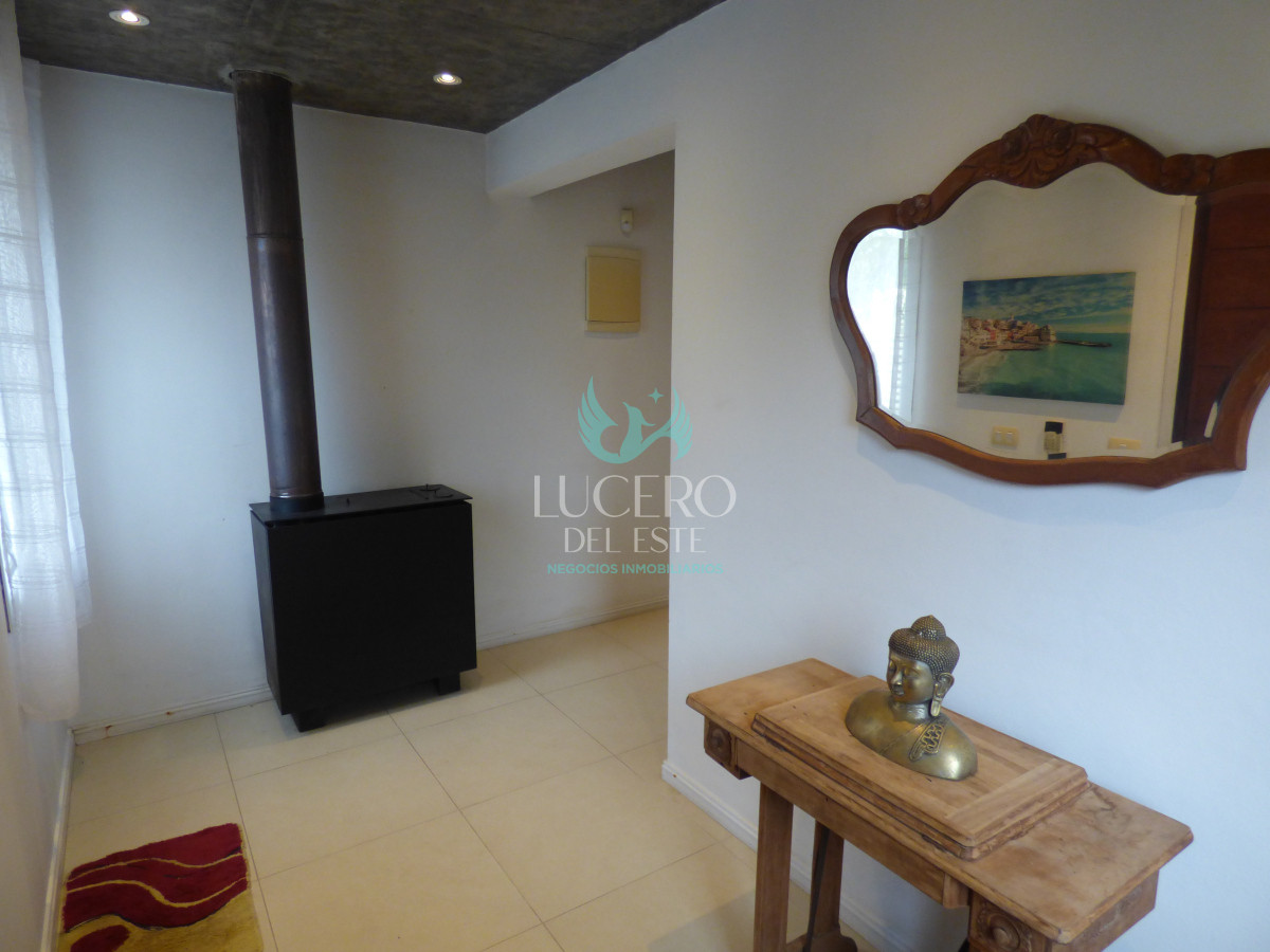 Casa ID.1541 - ALQUILO casa de 3 Dorm en el Tesoro