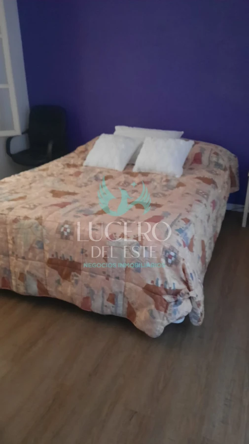 Casa ID.1713 - Alquiler anual casa de 5 Dorm 3 Baños 