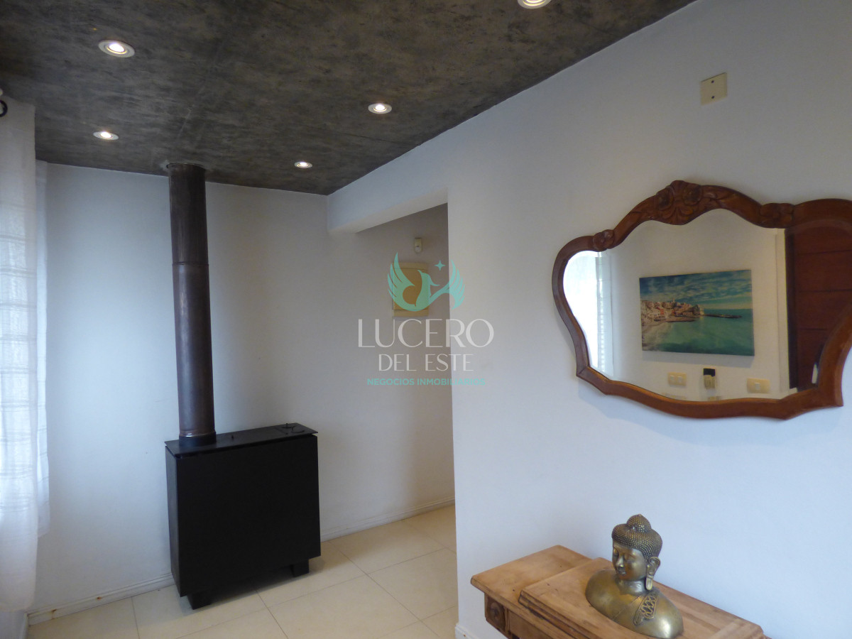 Casa ID.1541 - ALQUILO casa de 3 Dorm en el Tesoro