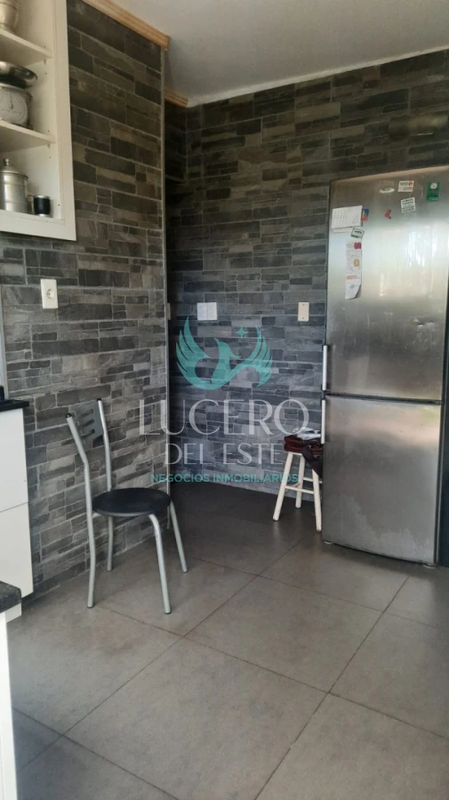 Casa ID.1713 - Alquiler anual casa de 5 Dorm 3 Baños 