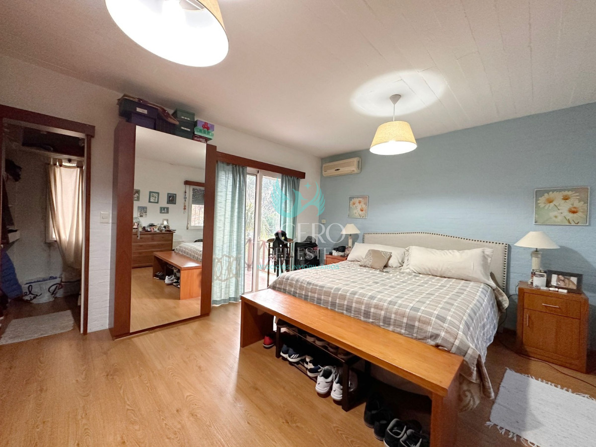 Casa ID.1548 - Vendo casa 4 dormitorios y 3 baños con Piscina climatizada