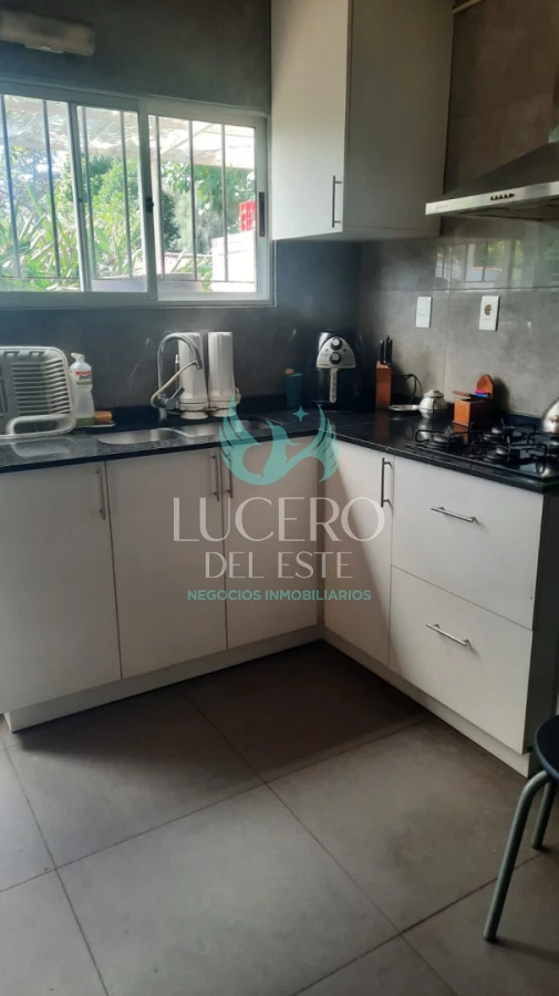 Casa ID.1713 - Alquiler anual casa de 5 Dorm 3 Baños 