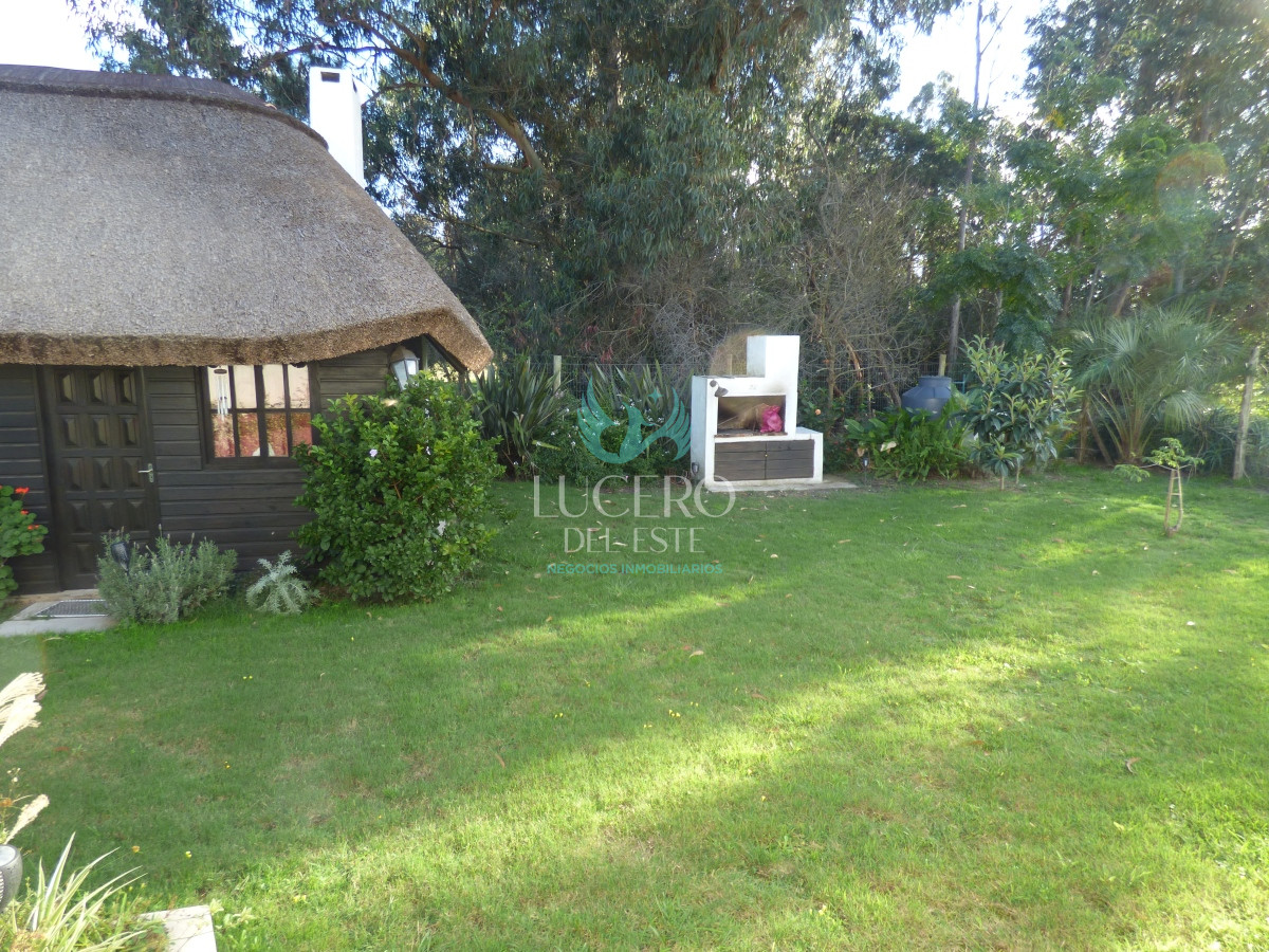 Casa ID.777 - Vendo Casa 3 Dorm 2 Baños más 2 dtos de 1 Dorm