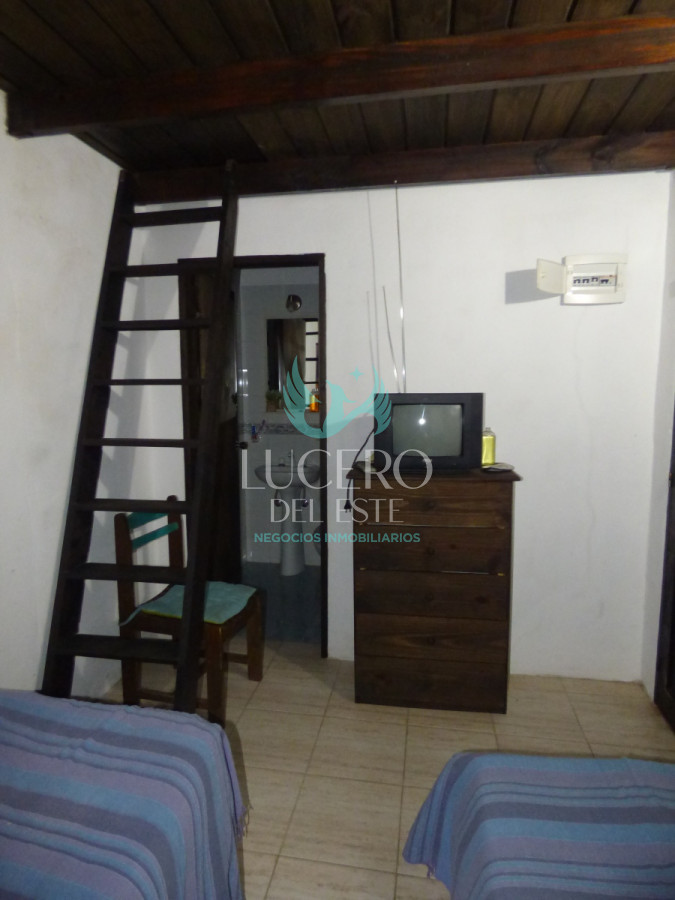 Casa ID.777 - Vendo Casa 3 Dorm 2 Baños más 2 dtos de 1 Dorm