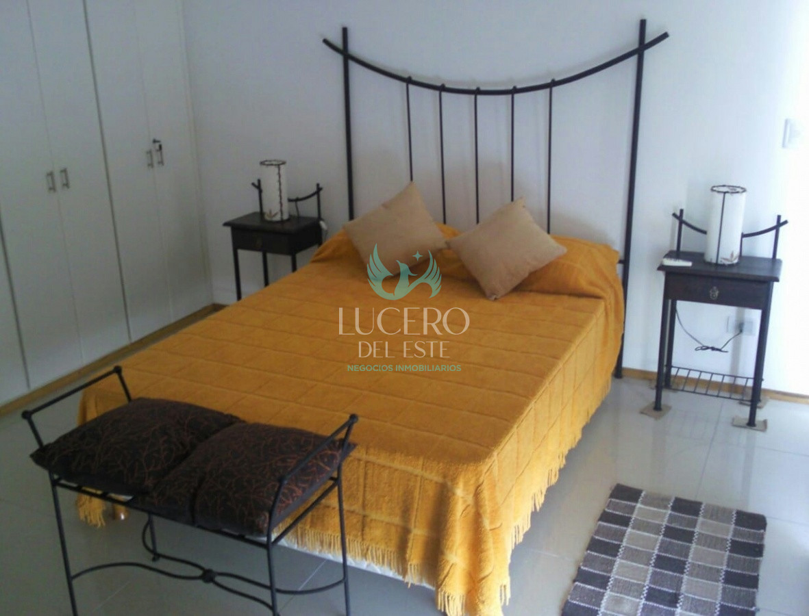 Casa ID.226 - Alquilo casa de 3 Dormitorios en Colinas de Manantiales 