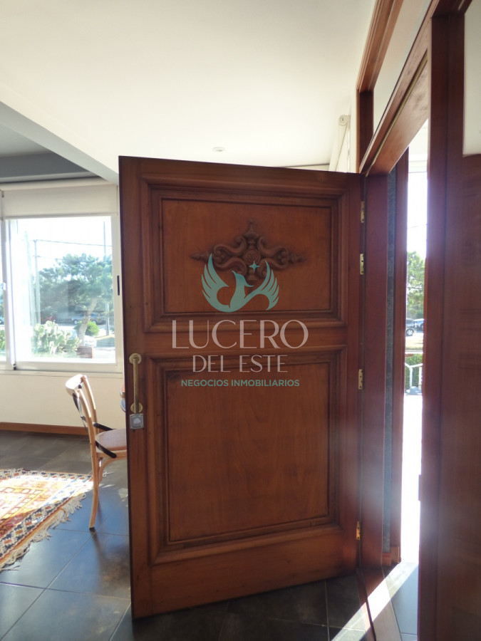 Casa ID.248 - Vendo Casa 6 Dorm 7 Baños Exclusiva, Frente al Mar