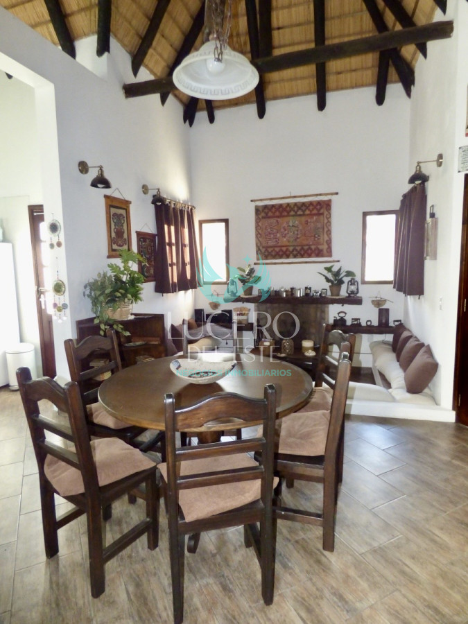 Casa ID.777 - Vendo Casa 3 Dorm 2 Baños más 2 dtos de 1 Dorm