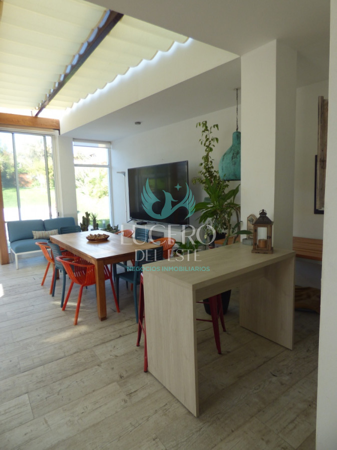 Casa ID.248 - Vendo Casa 6 Dorm 7 Baños Exclusiva, Frente al Mar