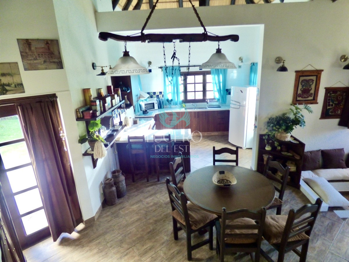 Casa ID.777 - Vendo Casa 3 Dorm 2 Baños más 2 dtos de 1 Dorm