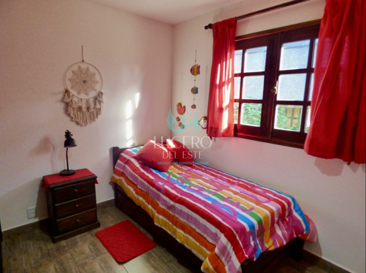 Casa ID.777 - Vendo Casa 3 Dorm 2 Baños más 2 dtos de 1 Dorm