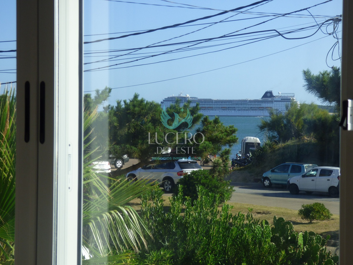 Casa ID.248 - Vendo Casa 6 Dorm 7 Baños Exclusiva, Frente al Mar