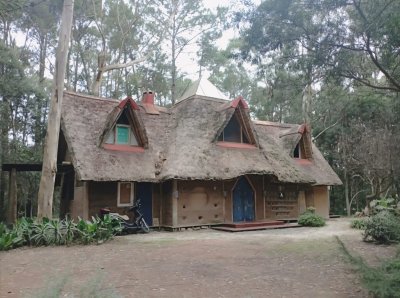 Casa con amplio terreno en venta, Burnett - Punta del Este - Ref : EQP7651