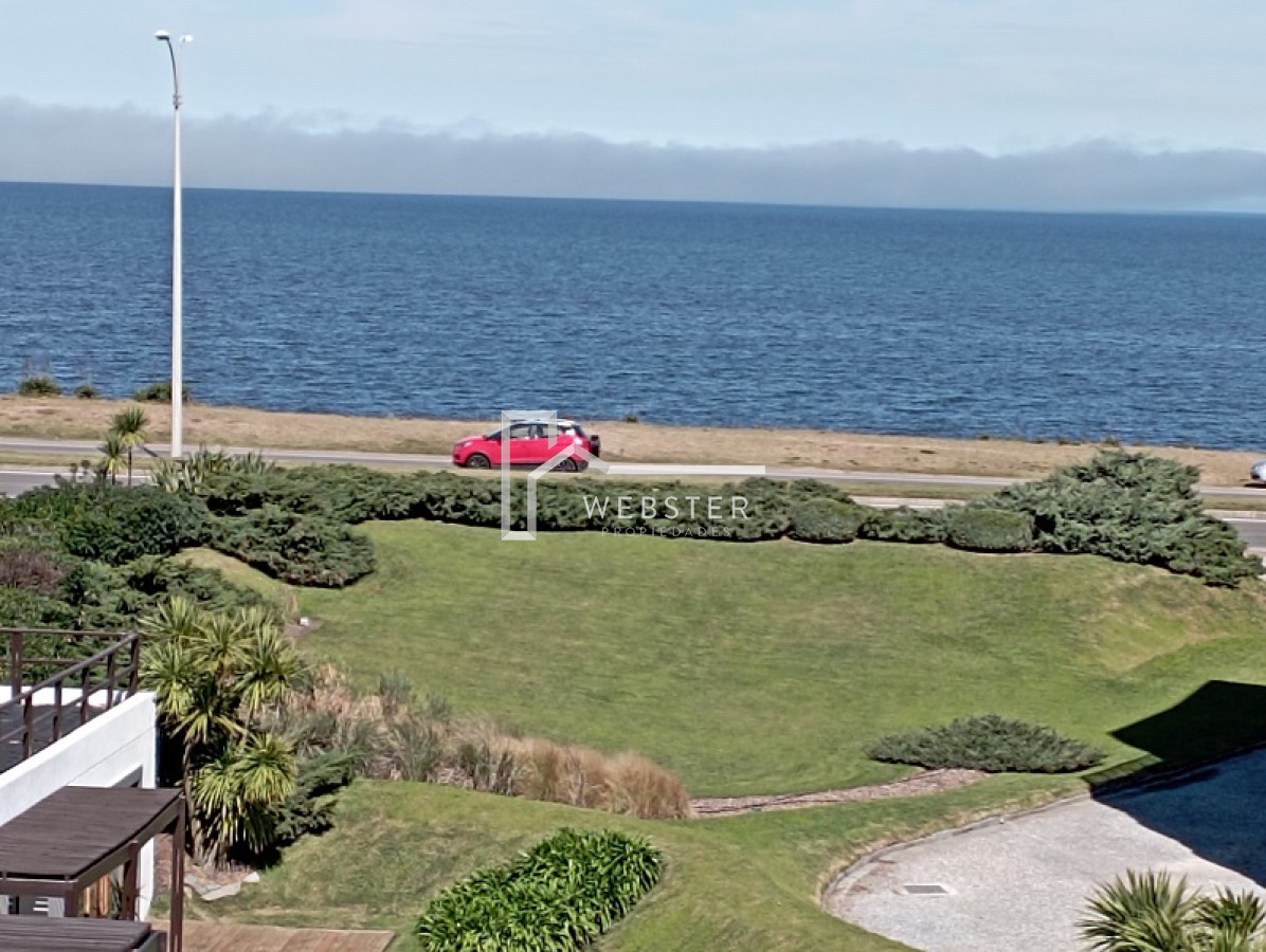 Apartamento ID.2047 - Amplio apartamento 2 dormitorios, 2 baños, vista a la mansa