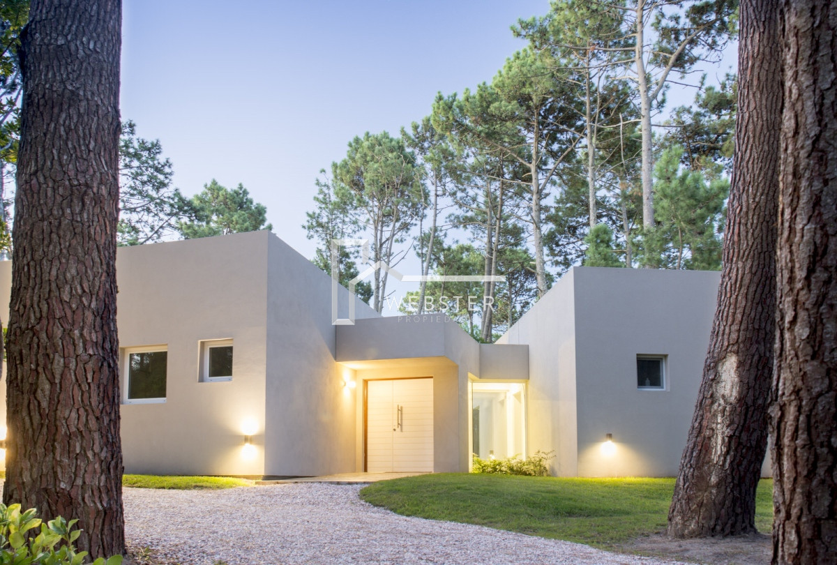 Casa ID.1723 - VENTA Y ALQUILER ANUAL 
