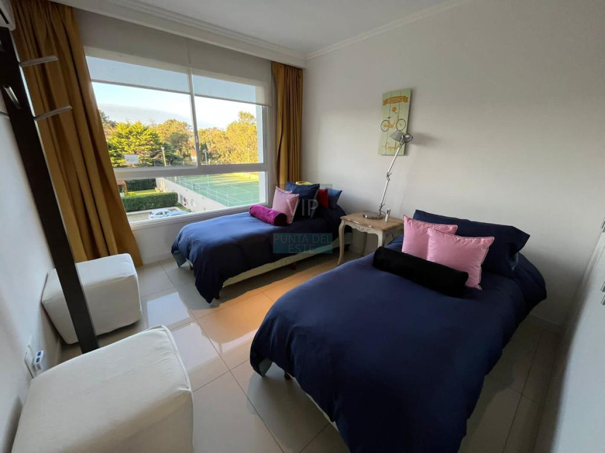 Apartamento ID.2184 - Venta apartamento 2 dormitorios y 2 baños playa mansa