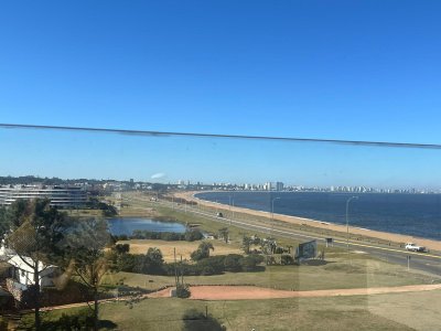 Te gustaría vivir frente al Mar en Punta del Este. Esta es tu oportunidad