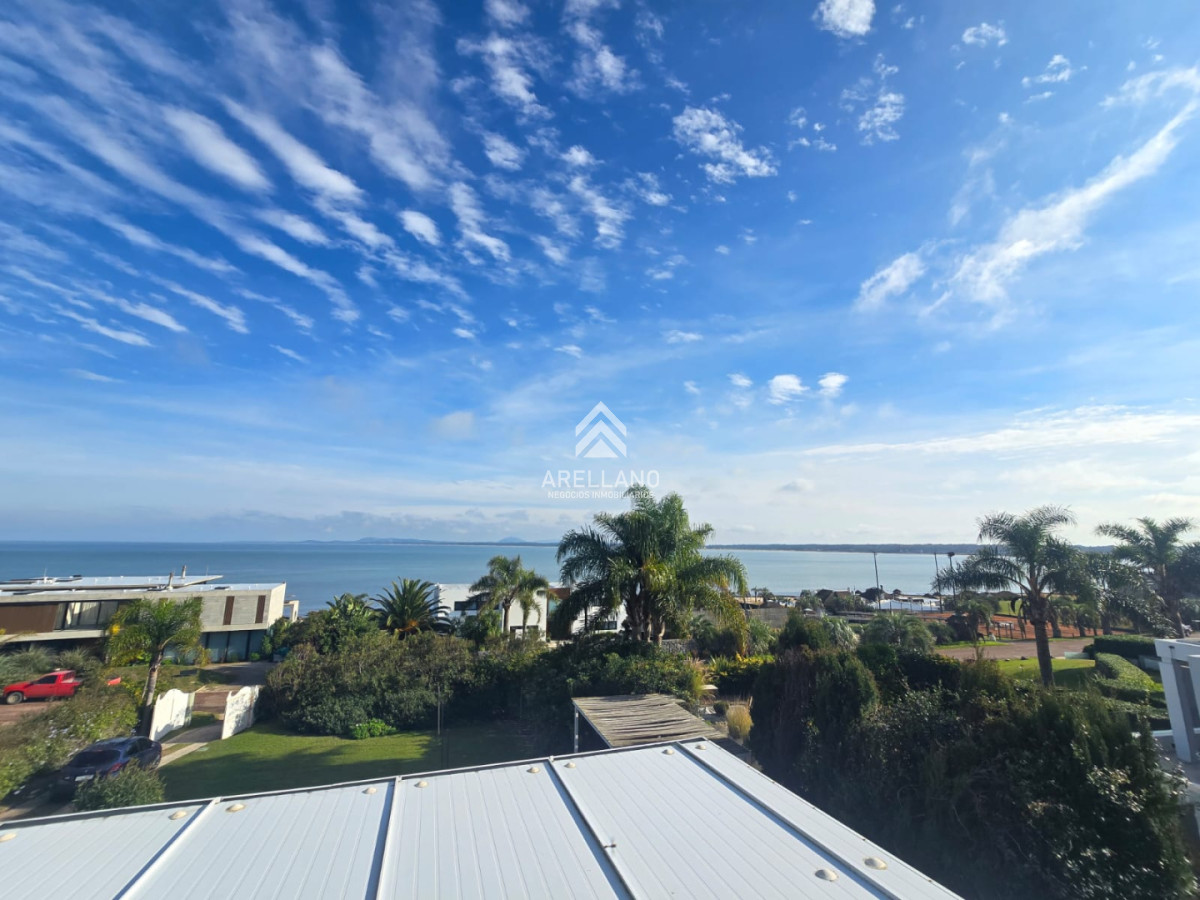 Casa ID.6583 - Venta casa 4 dormitorios Punta Ballena 